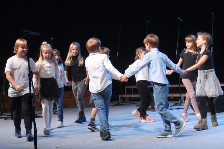 60 LET OŠ CERKNICA 26 FOTO LJUBO VUKELIČ